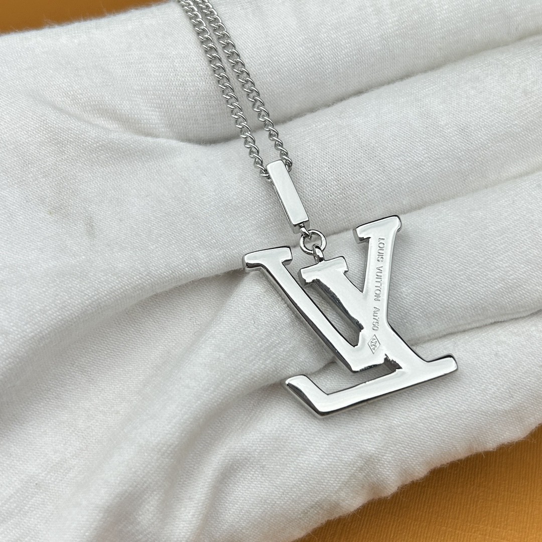 Louis Vuitton Necklaces